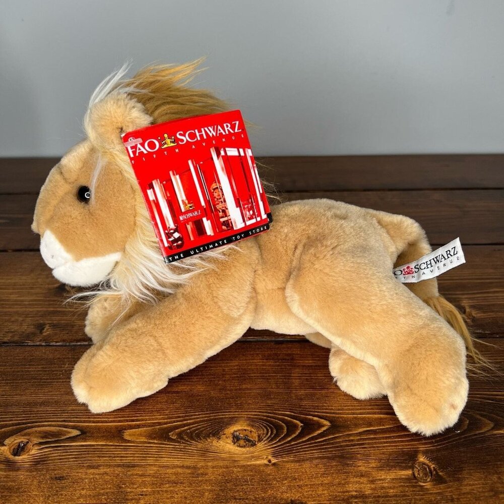 FAO Schwarz NWT vintage Fifth Avenue Master Kone The Lion Plush stuffed animal